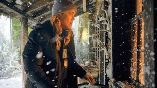 Melissa Roxburgh in der Serie „The Hunting Party“