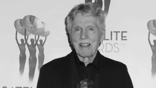 Brothers & Sisters: &bdquo;Top Gun&ldquo;-Star Tom Skerritt ist mit 93 Jahren gestorben