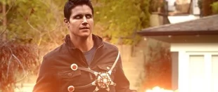 The Flash: Robbie Amell kehrt in Staffel 3 zurück