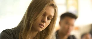 Bates Motel: Nicola Peltz und Anwar Hadid sind ein Paar