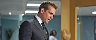 Harvey (Gabriel Macht) in der Serie „Suits“ / (c) USA Network