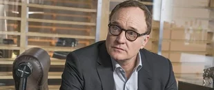 Chicago Justice: Bradley Whitford in Dreifach-Crossover