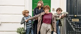 Play By Day: Deutschlandstart von Love, Nina bei One