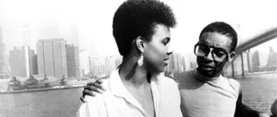 She's Gotta Have It: Bruce Hornsby vertont die Netflix-Serie