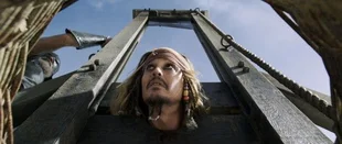 Piraten ertränken Baywatch am Box Office