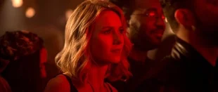 Play By Day: Serienstart von Gypsy bei Netflix