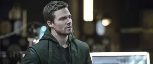 Arrow: Stephen Amell verrät Rückkehrer für Staffel 6