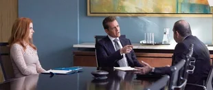 Harvey (Gabriel Macht) übernimmt die Macht in der Serie „Suits“. / (c) USA Network