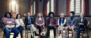 Play By Day: Staffel 2 von People of Earth startet bei TBS