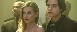 Riverdale: Lili Reinhart und Cole Sprouse sind ein Paar