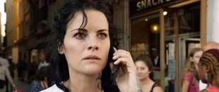 Blindspot: Staffel 3 mit Trailer bei der New York Comic Con