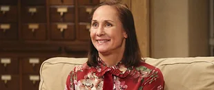 Supergirl: Laurie Metcalf kommt in Staffel 3 zu Besuch