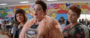 Heathers: Trailer zum schwarzhumorigen Highschool-Intrigenspiel 