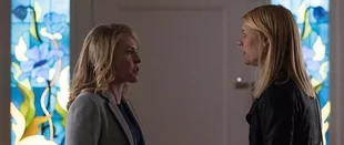 Völlig zurecht liest Maggie (Amy Hargreaves, r.) ihrer Schwester Carrie (Claire Danes) die Leviten. (c) Showtime