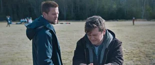 Tobias Santelmann ermittelt in der Serie „Der Grenzgänger“ (c) Sky