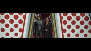 Frankie Adams und Shohreh Aghdashloo in „The Expanse“ (c) Rafy/Syfy