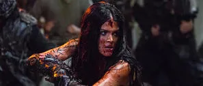Marie Avgeropoulos in der US-Serie „The 100“ (c) The CW