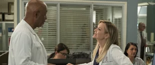 James Pickens Jr. und Jessica Capshaw in „Grey's Anatomy“ (c) ABC