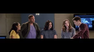 Das Team in „Think Fast“ (c) The CW