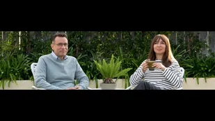 Szenenbild aus „Forever“: Oscar (Fred Armisen) und June (Maya Rudolph) könnten etwas Abwechslung vertragen. (c) Amazon Prime Video