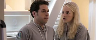 Jonah Hill und Emma Stone in „Maniac“ (c) Netflix