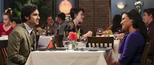 Raj (Kunal Nayyar) und Anu (Rati Gupta) in „The Big Bang Theory“ (c) CBS