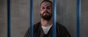 Szenenfoto aus der „Arrow“-Folge „Crossing Lines“ (c) The CW