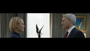 Szenenbild von „House of Cards“: Präsidentin Claire (Robin Wright) und ihr Vize Mark Usher (Campbell Scott)