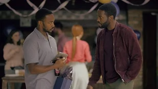 Szene aus der „Black Mirror“-Folge „Striking Vipers“ (c) Netflix