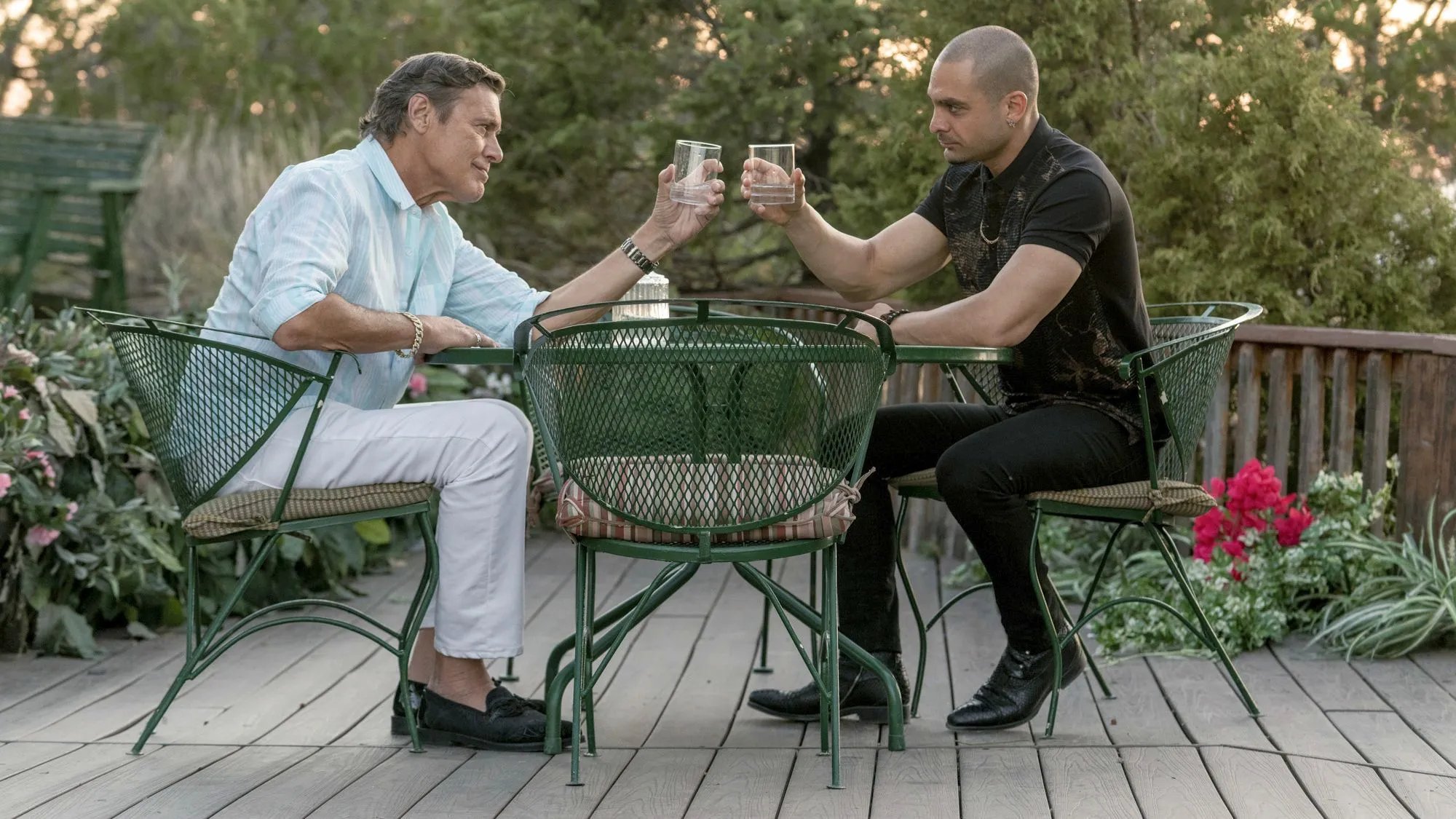 Steven Bauer und Michael Mando in Better Call Saul