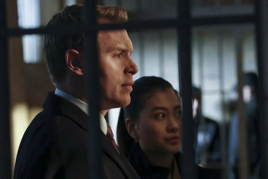 Laura Sohn in The Blacklist: Chemical Mary (No. 143) (2021). Ausschnitt aus der Episode Chemical Mary der US-Serie The Blacklist