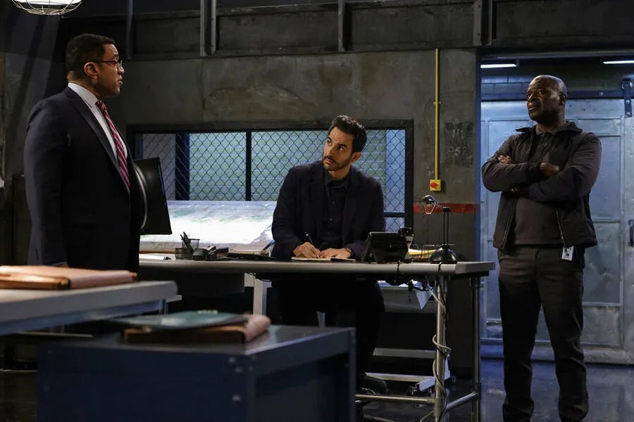 Ausschnitt aus der Episode Dr. Roberta Sand, Ph.D. der US-Serie The Blacklist