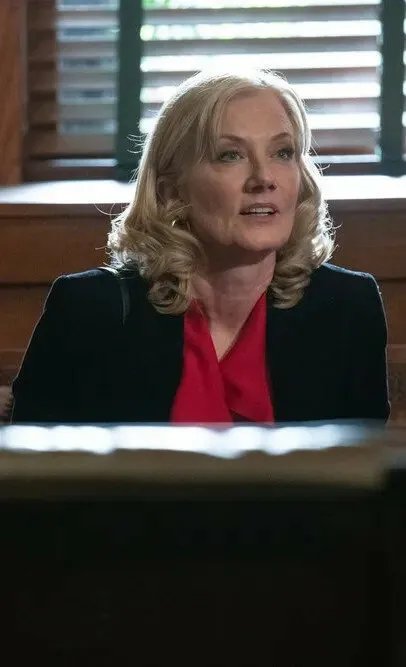 Ausschnitt aus der Episode Genuine Models Inc. der US-Serie The Blacklist