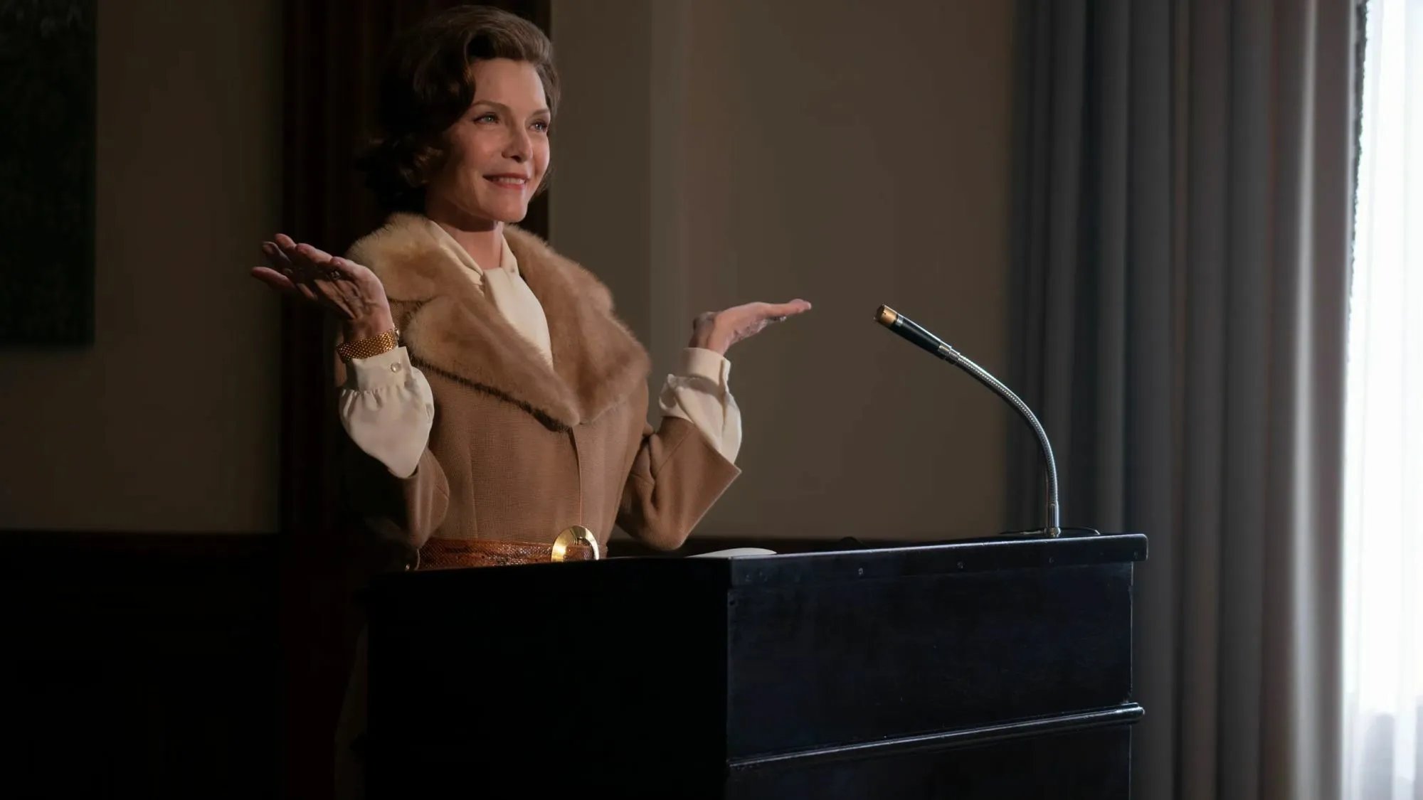 Michelle Pfeiffer in The First Lady
