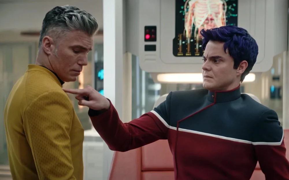 Anson Mount und Jack Quaid in „Star Trek: Strange New Worlds“