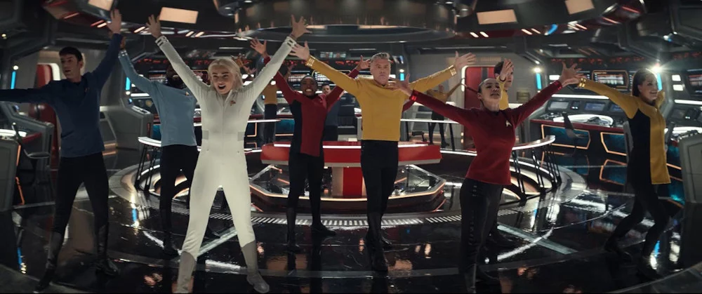 Szenenfoto aus der Folge âSubspace Rhapsodyâ der US-Serie âStar Trek: Strange New Worldsâ