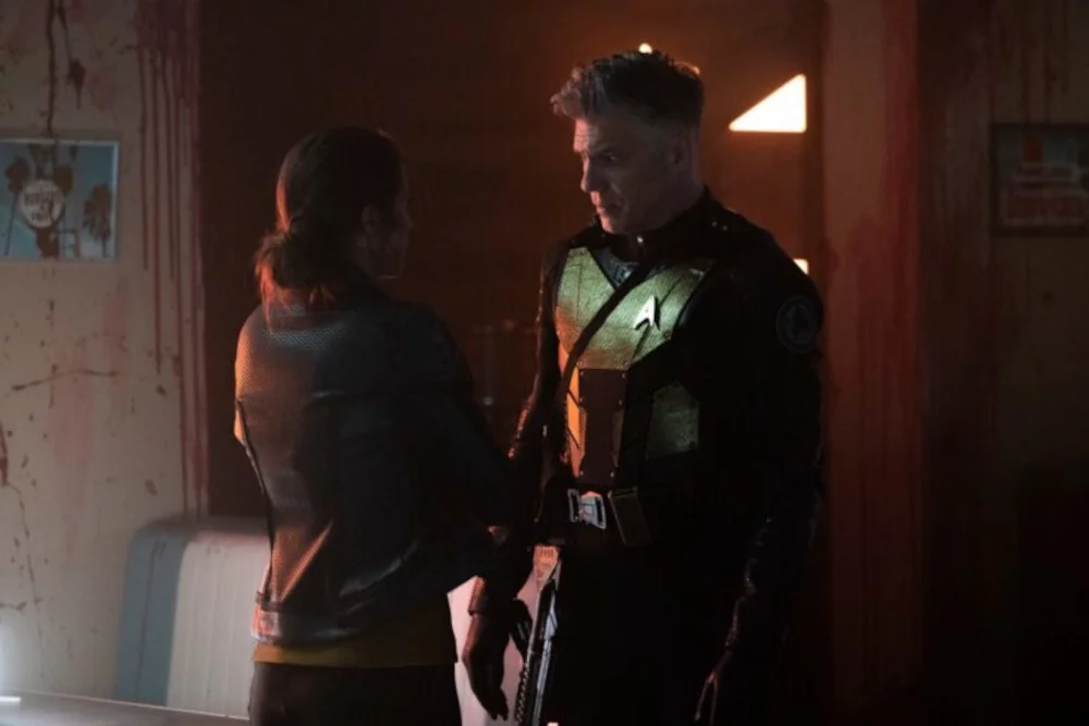 Melanie Scrofano und Anson Mount in „Star Trek: Strange New Worlds“
