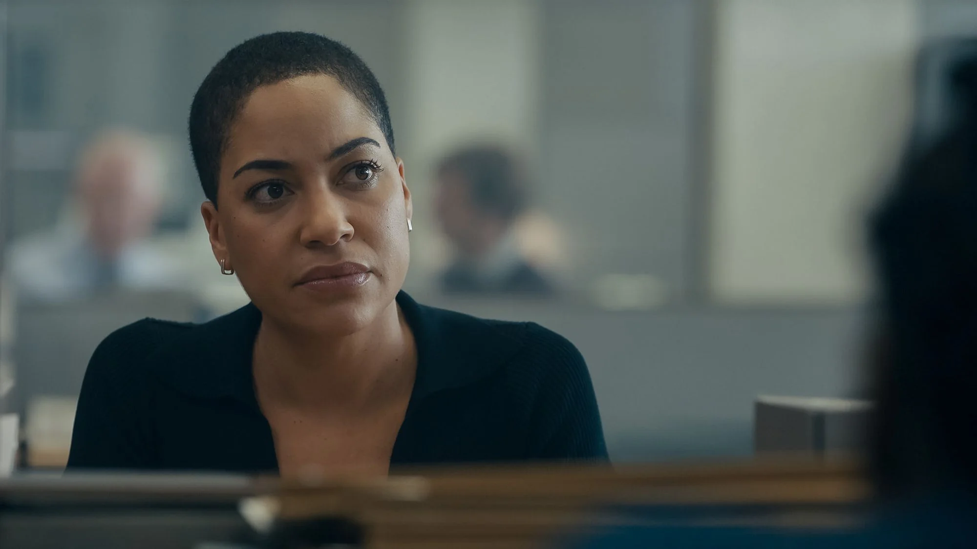Cush Jumbo in einem Szenenfoto aus „Criminal Record“