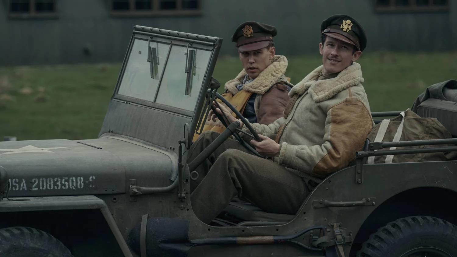 Austin Butler und Callum Turner in „Masters of the Air“