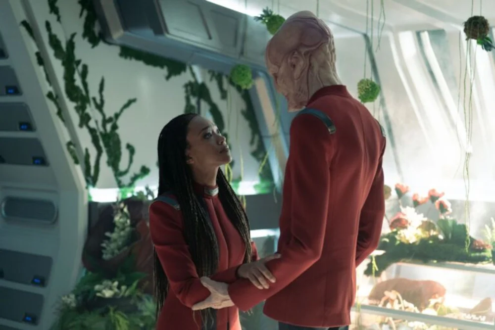 Sonequa Martin-Green und Doug Jones in „Star Trek: Discovery“