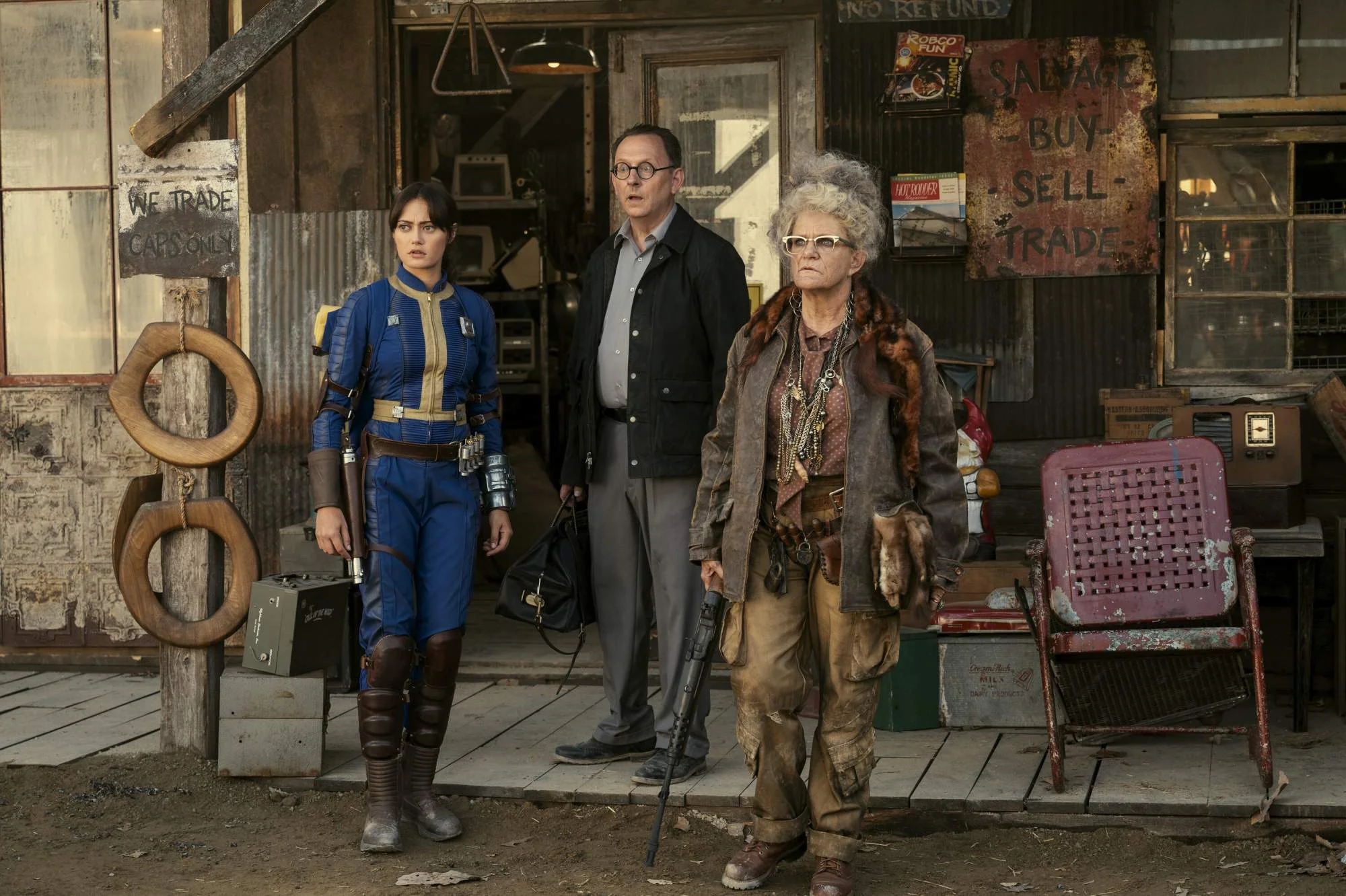 Michael Emerson und Ella Purnell in „Fallout“