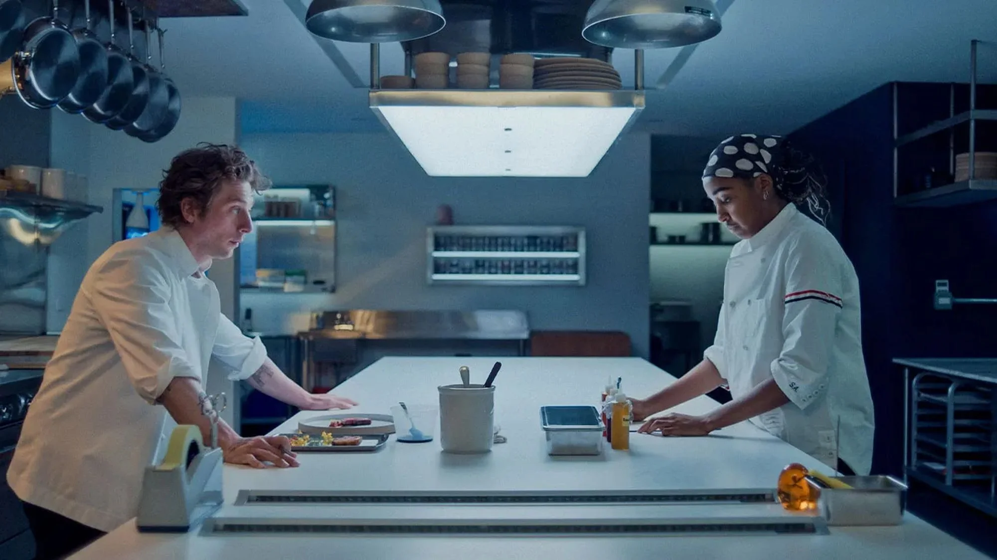 Jeremy Allen White und Ayo Edebiri in „The Bear“