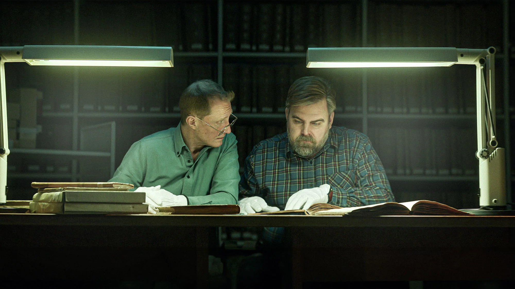 Peter Eggers und Mattias Nordkvist in der Serie „Genombrottet“
