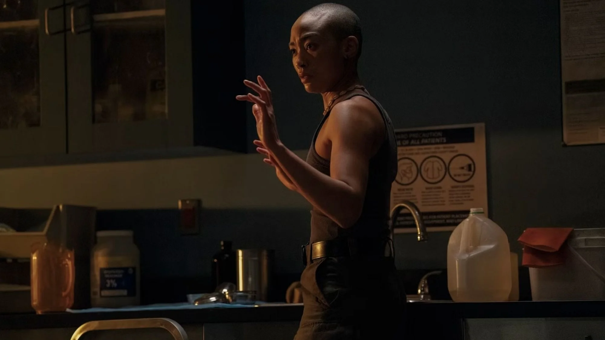 Nora auf einem Szenenfoto aus der Episode 2x05 der US-Serie „The Last of Us“