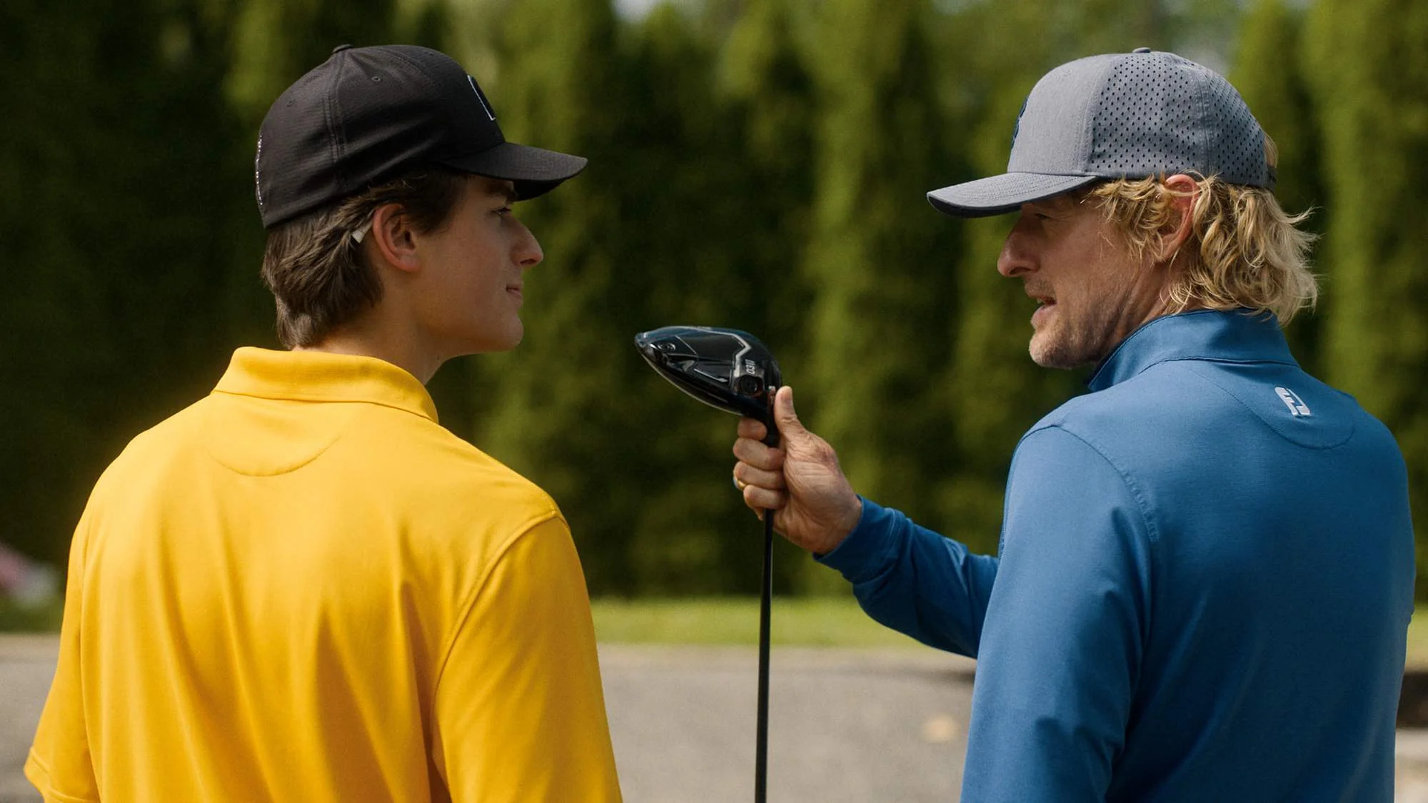 Peter Dager und Owen Wilson in der Serie „Stick“