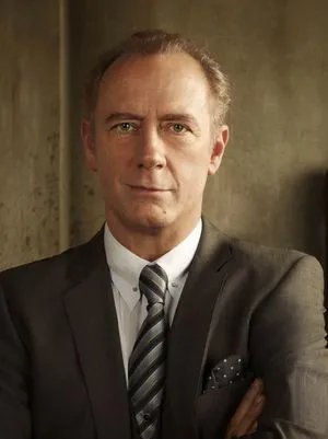 Abschied von einem wahrhaft genialen Bösewicht: Xander Berkeley als Percy &copy; The CW
