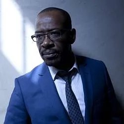 Musterschüler oder Musterbetrüger? Lennie James Charakter des DCI Tony Gates © BBC Two