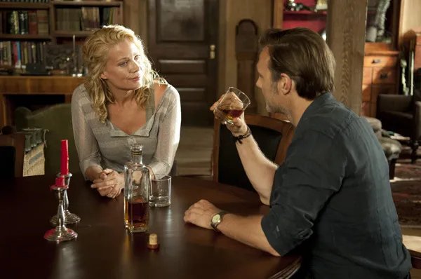 Andrea (Laurie Holden) und der Governor auf einem Szenenfoto aus der Episode %26bdquo;Killer Within%26ldquo; der US-Serie %26bdquo;The Walking Dead%26ldquo; &copy; AMC