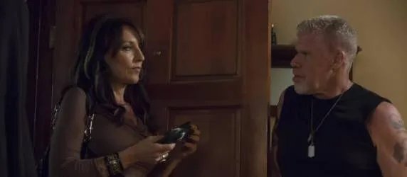 Gemma (Katey Sagal) und Clay (Ron Perlman): Vom Schicksal vereint? &copy; FX