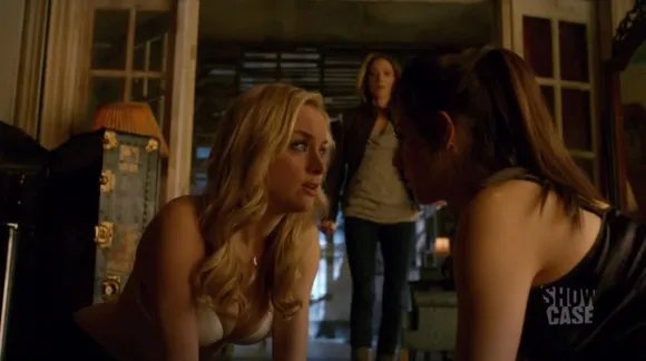 Bo und Tamsin in %26bdquo;Lost Girl%26ldquo; © Showcase